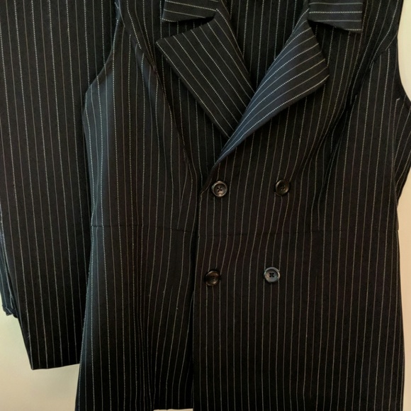Suit - Picture 2 of 2